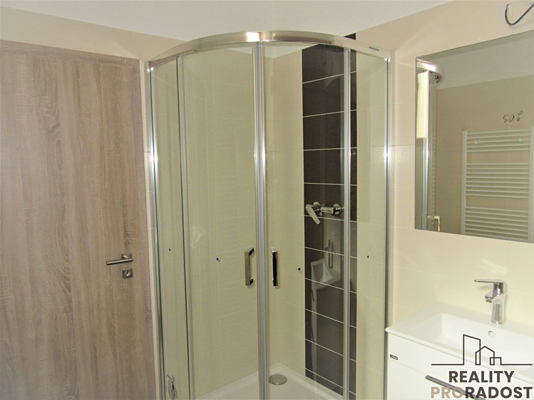 Pronájem bytu 2+kk 60 m² - foto 6