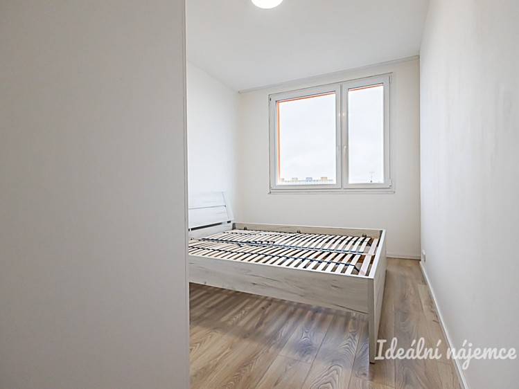 Pronájem bytu 2+kk 43 m² - foto 7