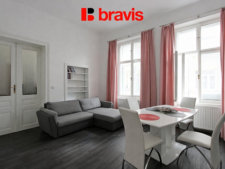 Pronájem bytu 3+kk 66 m² - foto 3