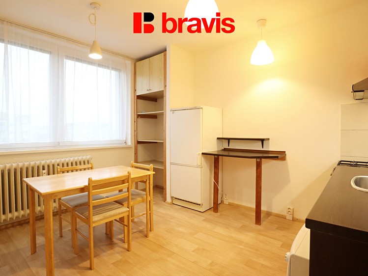 Pronájem bytu 1+1 32 m² - foto 4