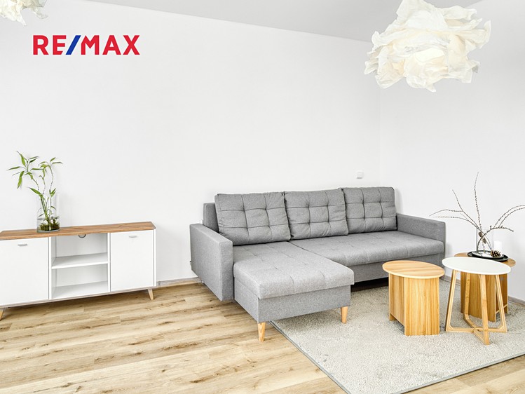 Pronájem bytu 2+1 54 m² - foto 2