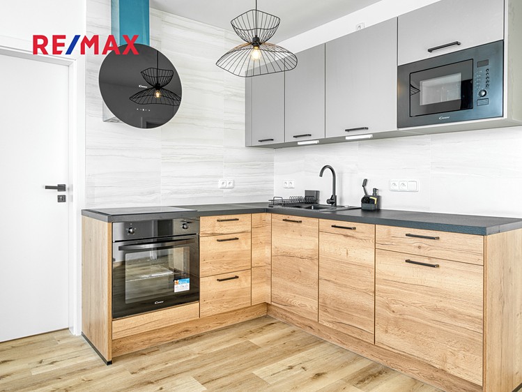 Pronájem bytu 2+1 54 m² - foto 1