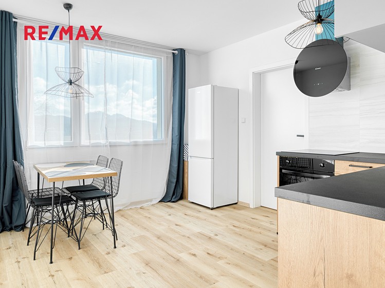 Pronájem bytu 2+1 54 m² - foto 7