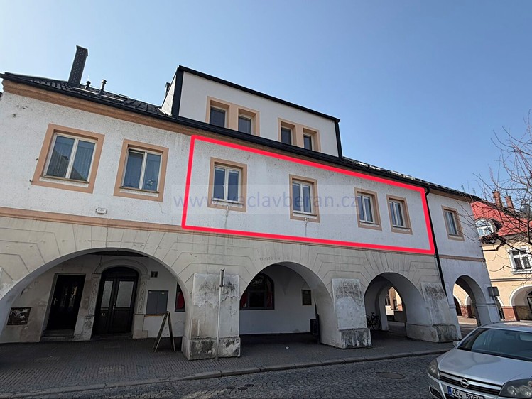 Pronájem bytu 3+1 93 m² - foto 4