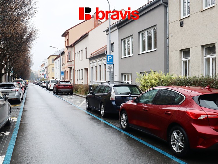 Pronájem bytu 3+kk 70 m² - foto 8