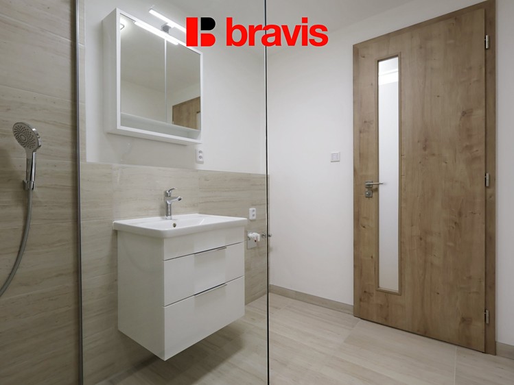 Pronájem bytu 2+kk 64 m² - foto 3