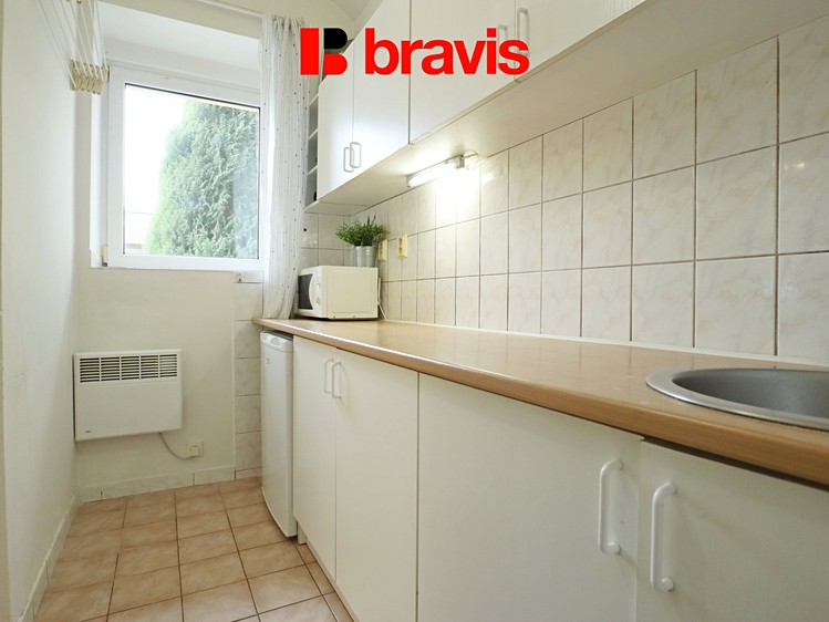 Pronájem bytu 1+1 30 m² - foto 4