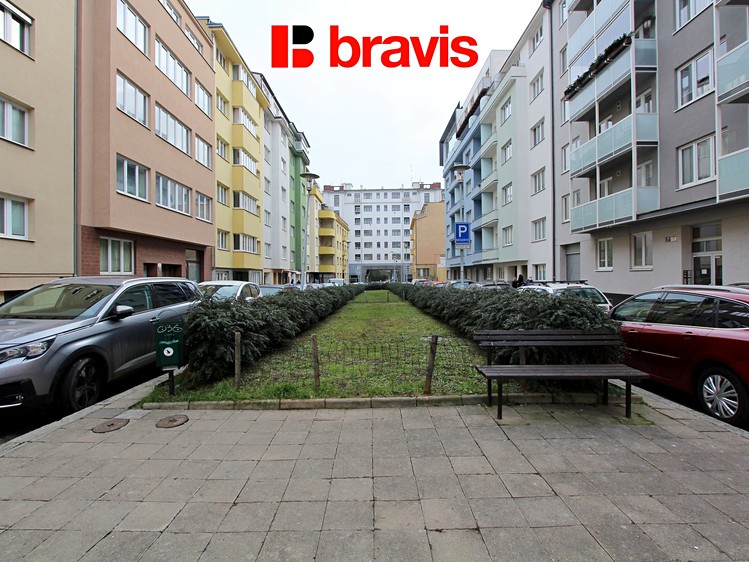 Pronájem bytu 2+1 75 m² - foto 1