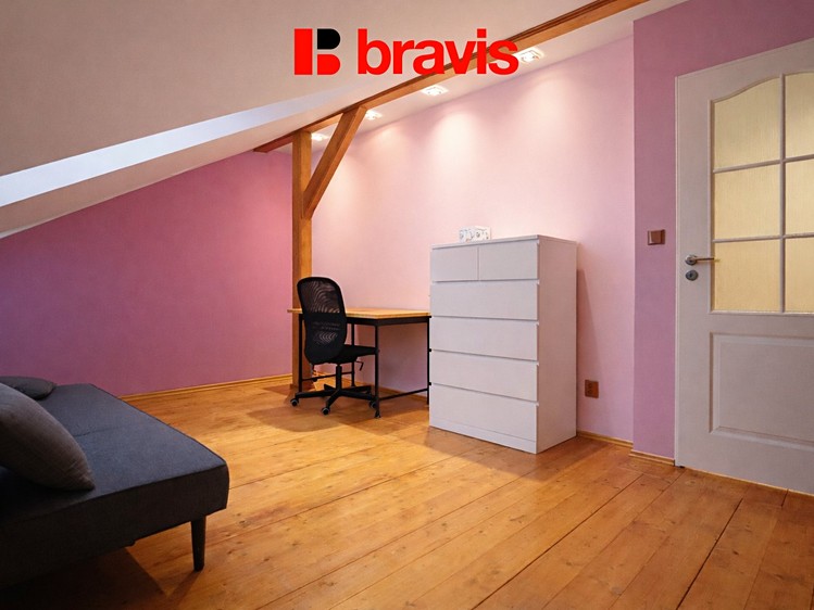 Pronájem bytu 3+kk 109 m² (Podkrovní) - foto 3