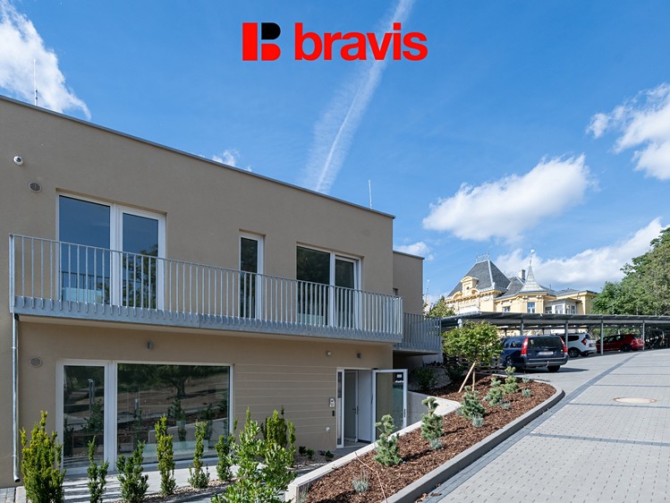 Pronájem bytu 3+kk 66 m² - foto 2