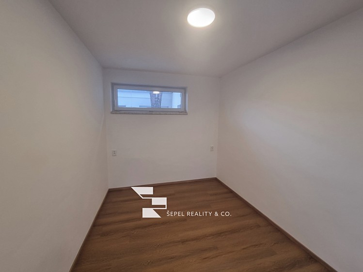 Pronájem bytu 1+1 32 m² - foto 2