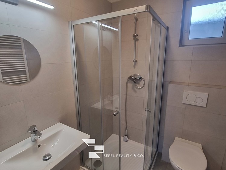 Pronájem bytu 1+1 32 m² - foto 3