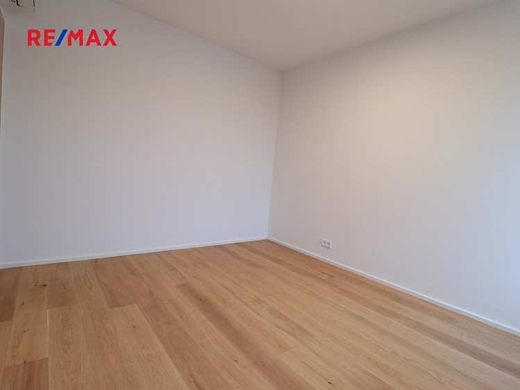 Pronájem bytu 2+kk 39 m² - foto 6