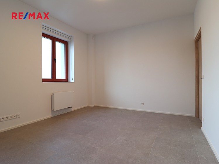 Pronájem bytu 2+kk 35 m² - foto 5