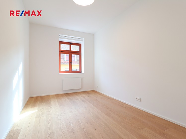 Pronájem bytu 2+kk 35 m² - foto 7