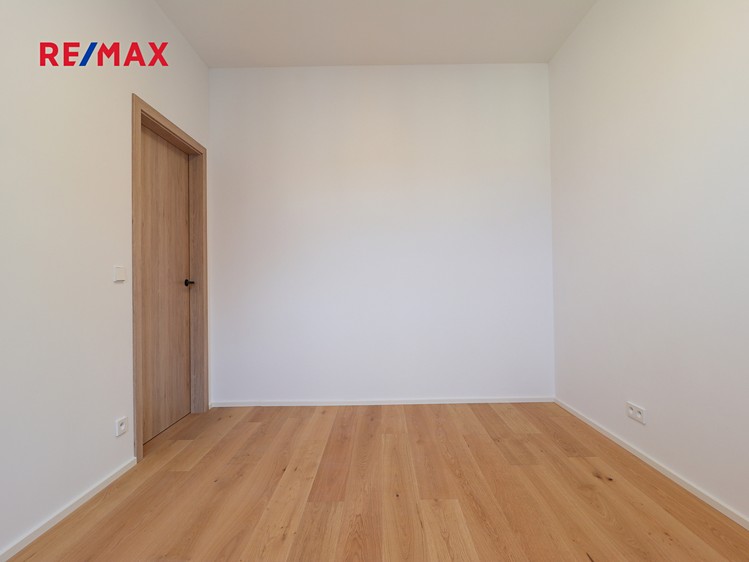 Pronájem bytu 2+kk 41 m² - foto 5