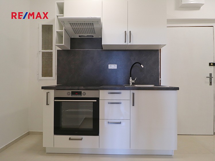 Pronájem bytu 2+1 43 m² - foto 6