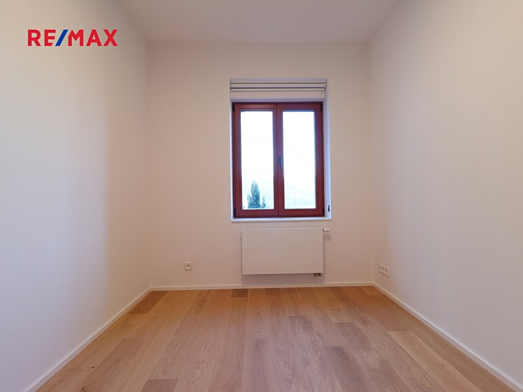 Pronájem bytu 2+kk 43 m² - foto 5