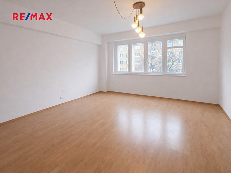 Pronájem bytu 3+1 80 m² - foto 5