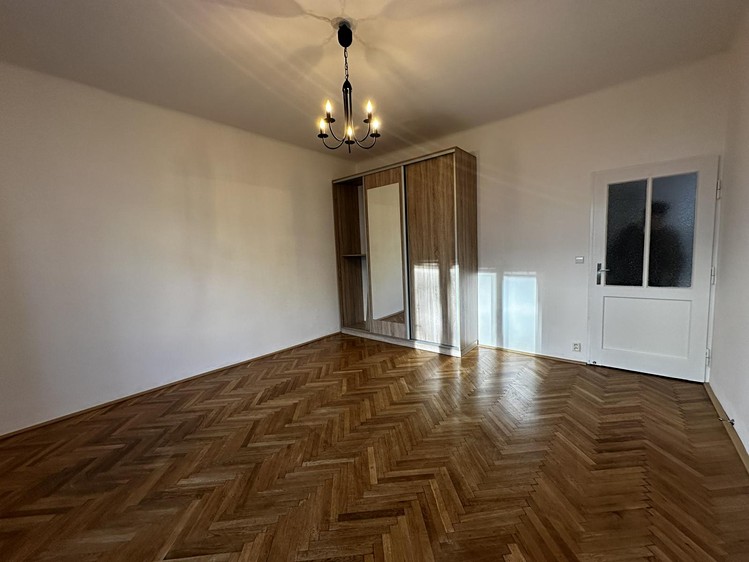 Pronájem bytu 2+1 60 m² - foto 2