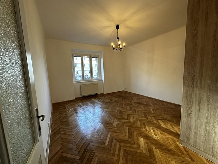 Pronájem bytu 2+1 60 m² - foto 1