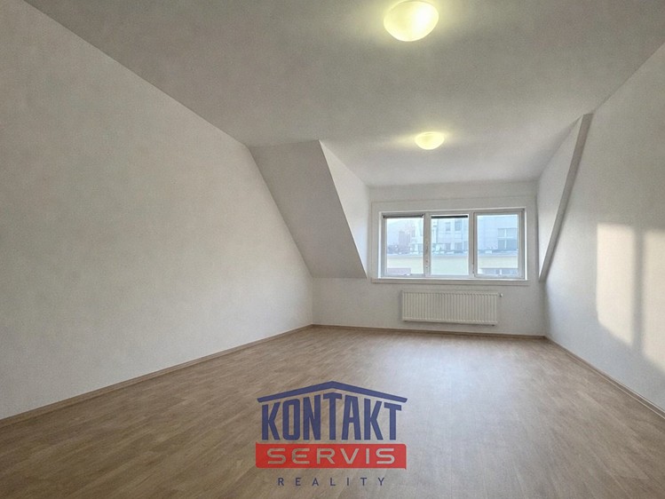 Pronájem bytu 3+kk 97 m² (Mezonet) - foto 8