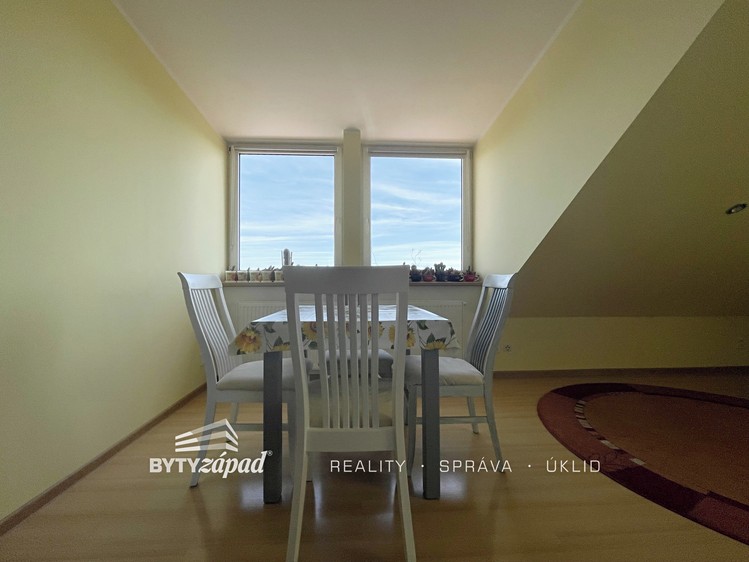 Pronájem bytu 2+kk 48 m² - foto 3