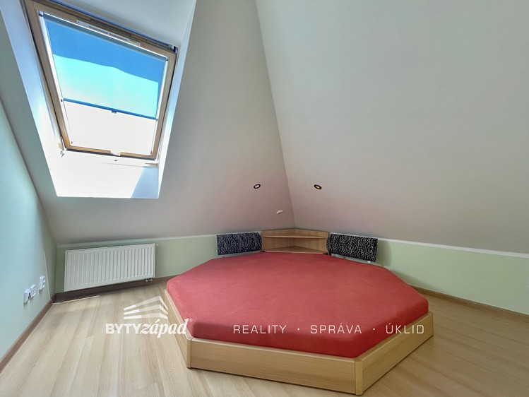 Pronájem bytu 2+kk 48 m² - foto 6