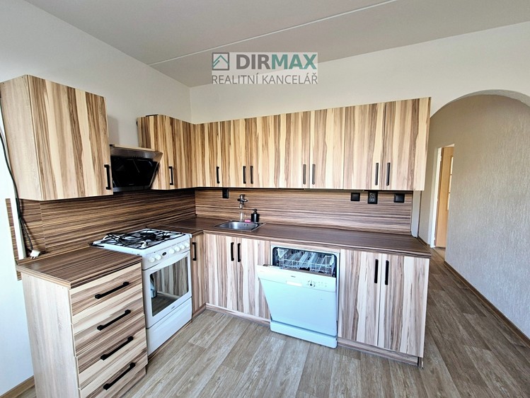 Pronájem bytu 4+1 83 m² - foto 1