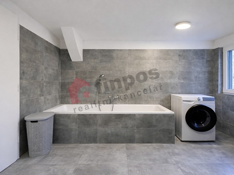 Pronájem bytu 3+kk 71 m² (Podkrovní) - foto 7