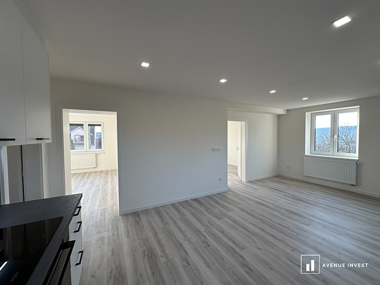 Pronájem bytu 3+kk 77 m² - foto 3