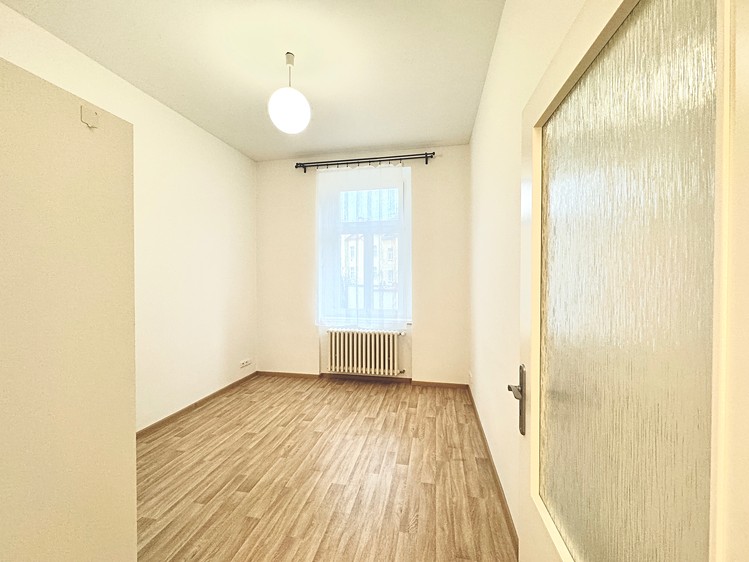 Pronájem bytu 2+kk 33 m² (Jednopodlažní) - foto 4