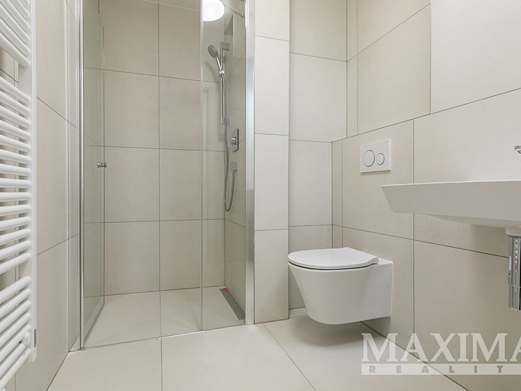 Pronájem bytu 1+kk 30 m² - foto 3