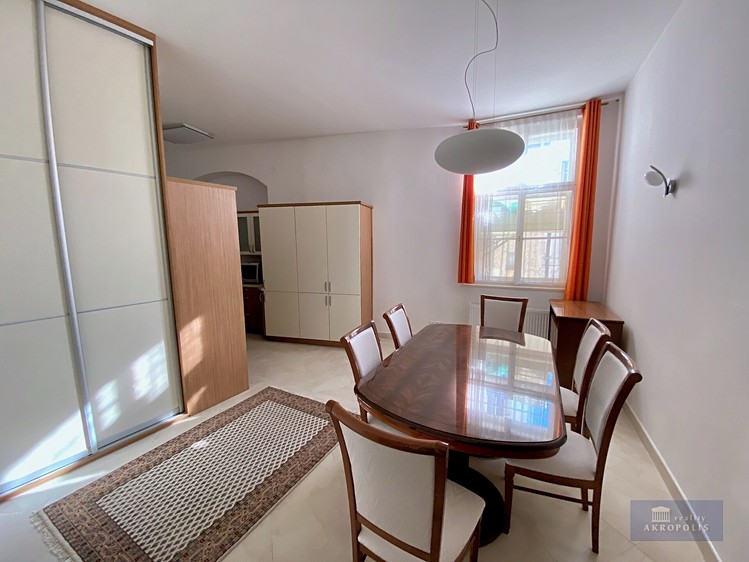 Pronájem bytu 3+kk 86 m² - foto 3