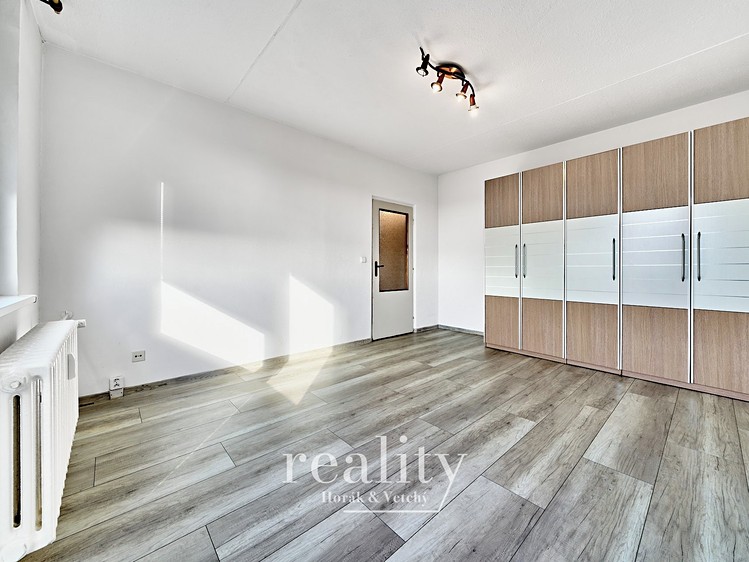 Pronájem bytu 1+1 32 m² - foto 5