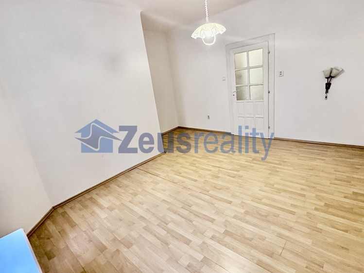 Pronájem bytu 1+1 27 m² - foto 5