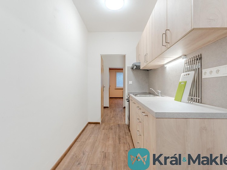 Pronájem bytu 2+1 62 m² - foto 3