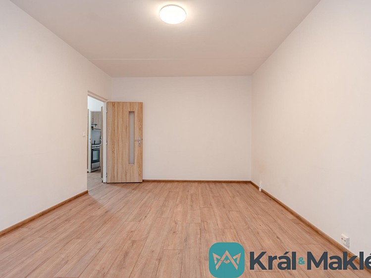 Pronájem bytu 2+1 62 m² - foto 7