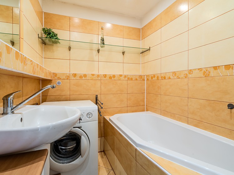 Pronájem bytu 4+kk 78 m² (Jednopodlažní) - foto 4