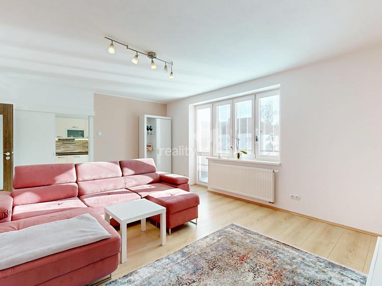 Pronájem bytu 3+1 78 m² - foto 4