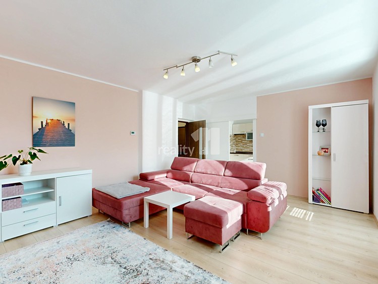 Pronájem bytu 3+1 78 m² - foto 3