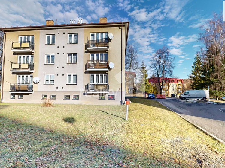 Pronájem bytu 3+1 78 m² - foto 1