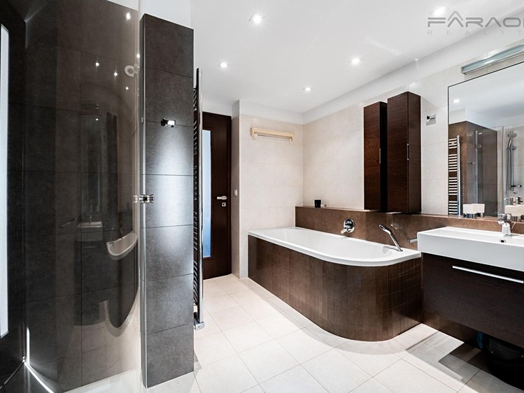 Pronájem bytu 3+1 135 m² - foto 4