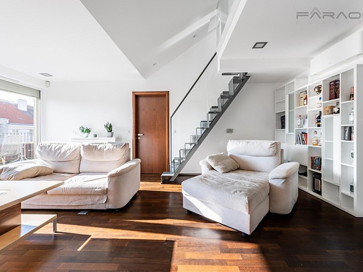 Pronájem bytu 3+1 135 m² - foto 6
