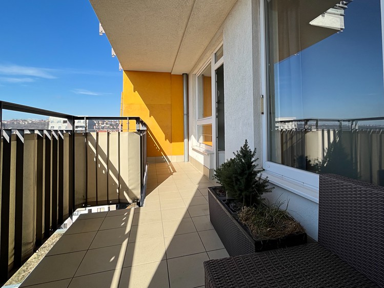 Pronájem bytu 2+kk 58 m² (Jednopodlažní) - foto 3