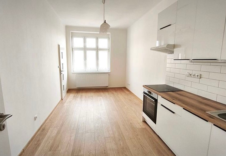 Pronájem bytu 2+kk 45 m² - foto 1