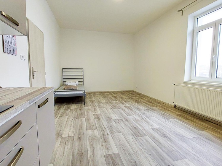 Pronájem bytu 1+kk 33 m² - foto 5