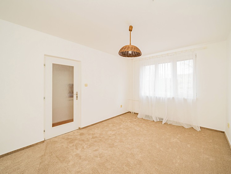 Pronájem bytu 2+1 58 m² - foto 3