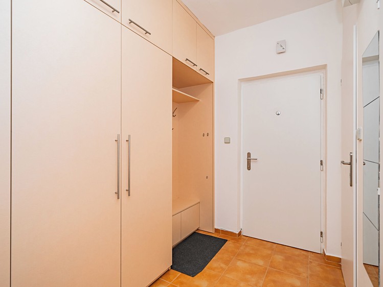Pronájem bytu 2+1 58 m² - foto 7
