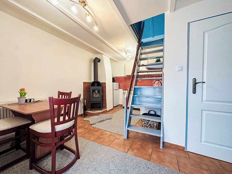 Pronájem bytu 1+1 30 m² - foto 2